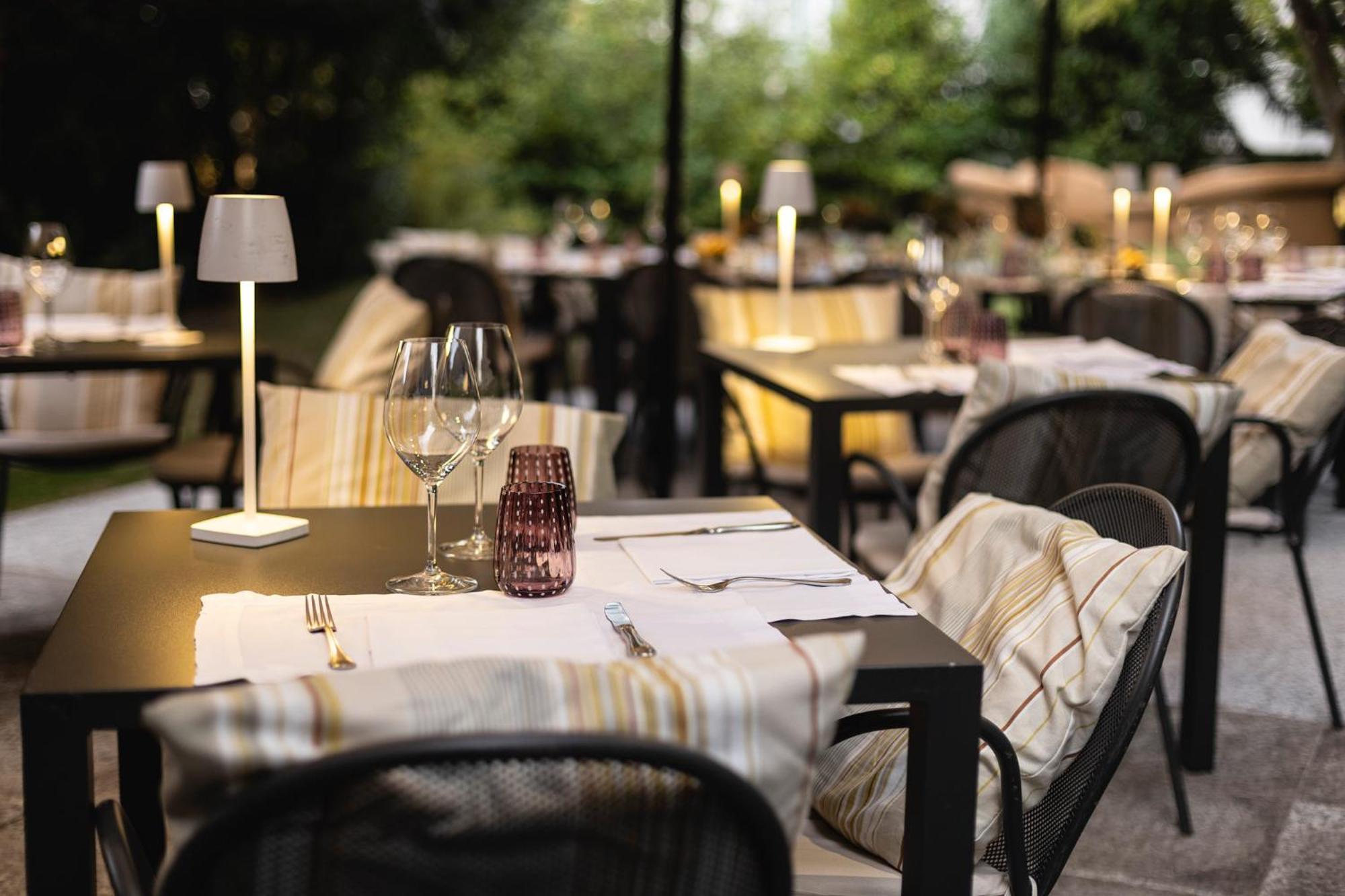 Hotel Serenella Baveno Exterior photo